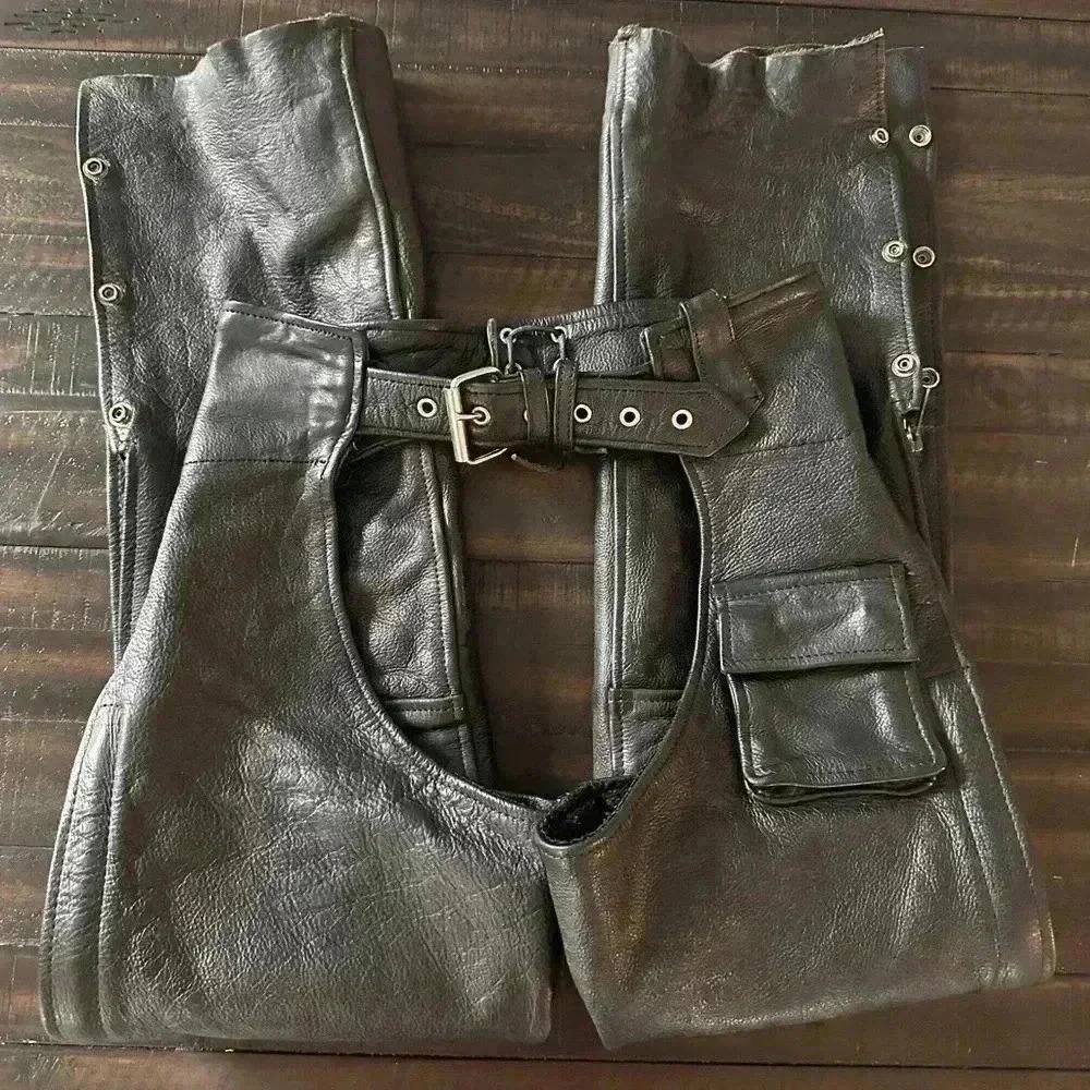 Unik Women’s Leather Chaps ❤️